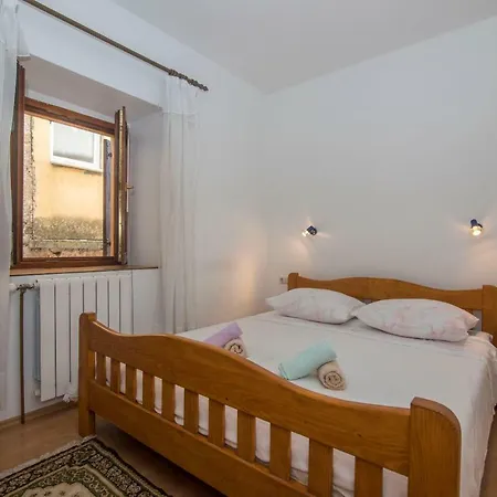 Apartament Jaksa *